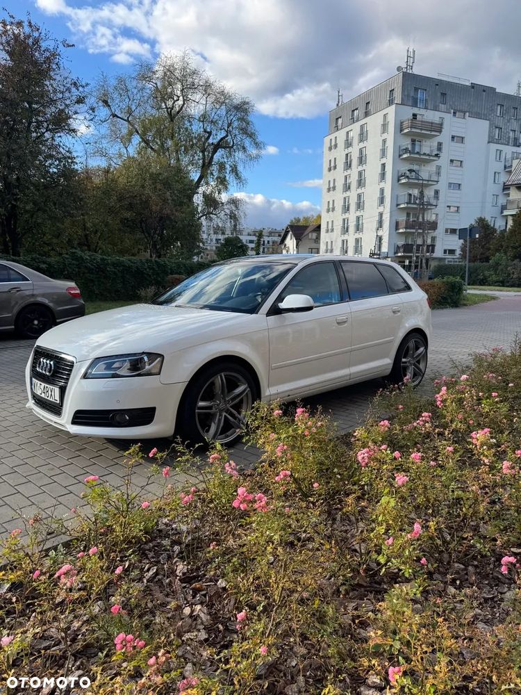 Audi A3 Sportback 2.0 TDI DPF S tronic S line Sportpaket - 7