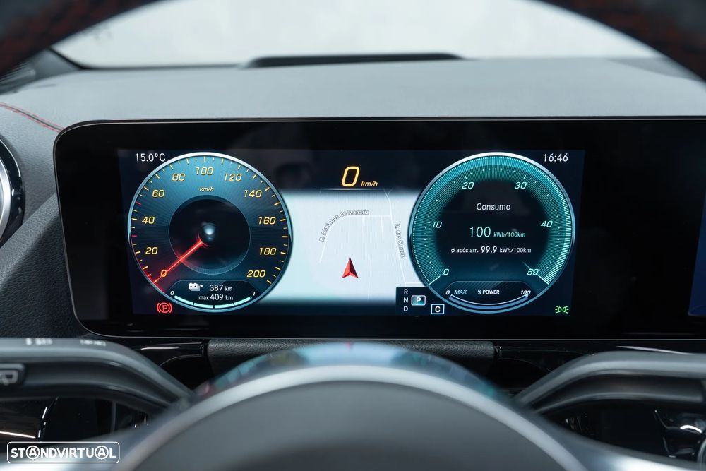 Mercedes-Benz EQA 300 4Matic - 26