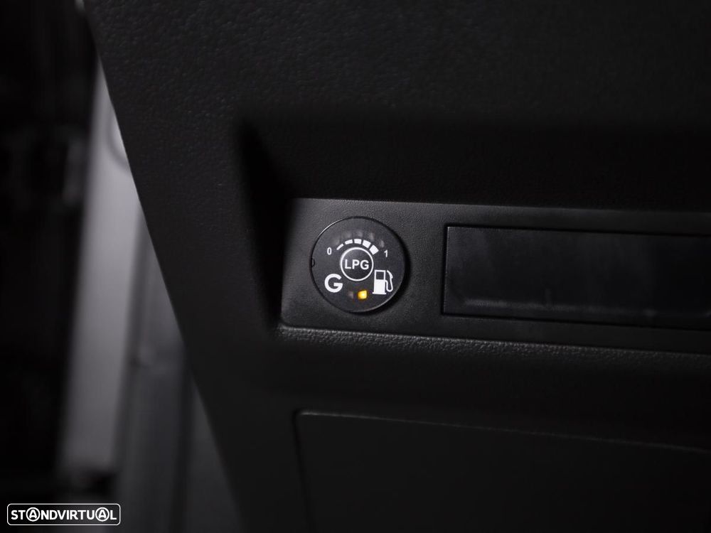 Renault Captur 1.0 TCe Techno Bi-Fuel - 17
