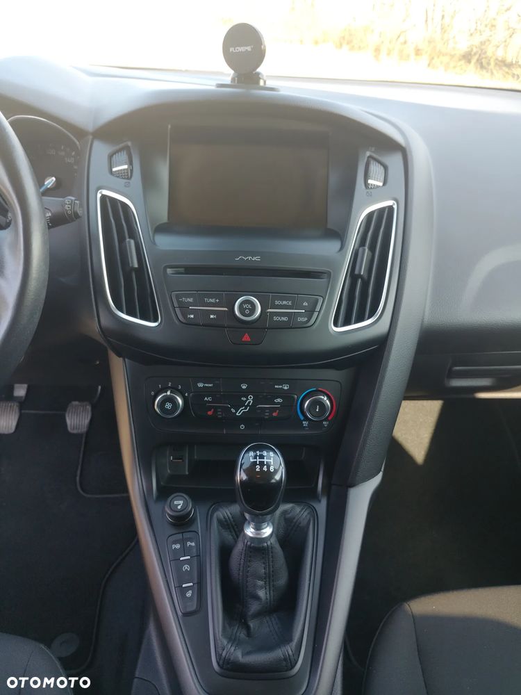 Ford Focus SW 1.0 EcoBoost S&S TITANIUM STYLE - 30