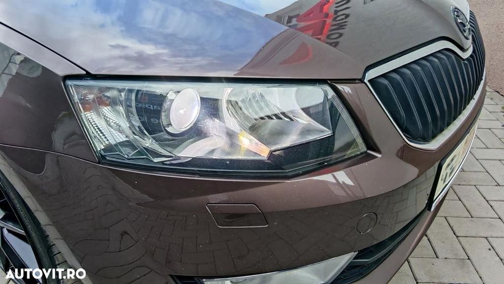 Skoda Octavia 1.6 TDI DPF Elegance - 23