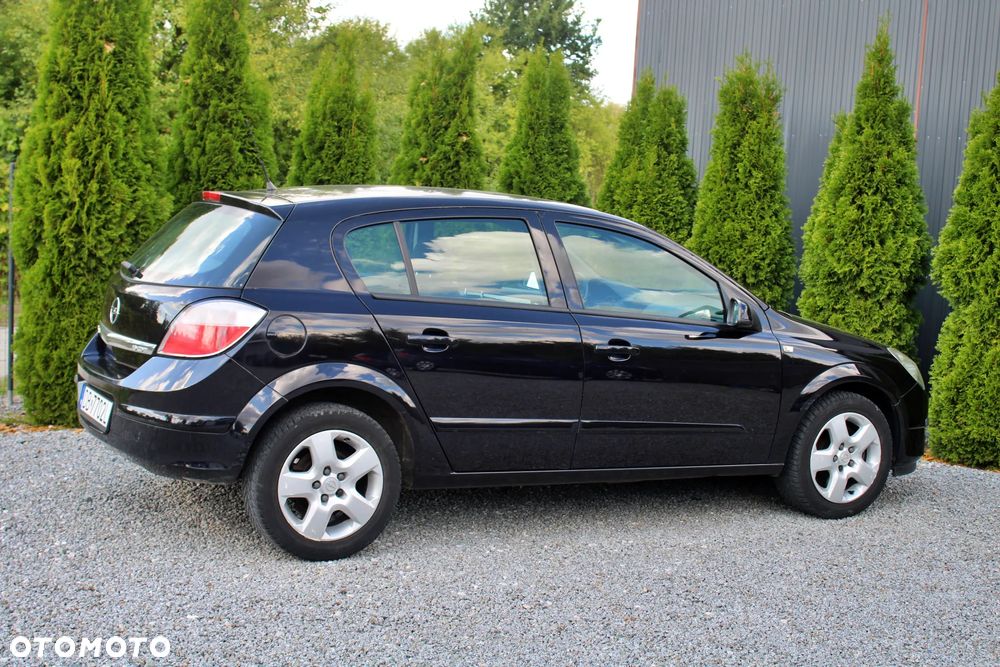 Opel Astra 1.9 CDTI DPF Edition - 18