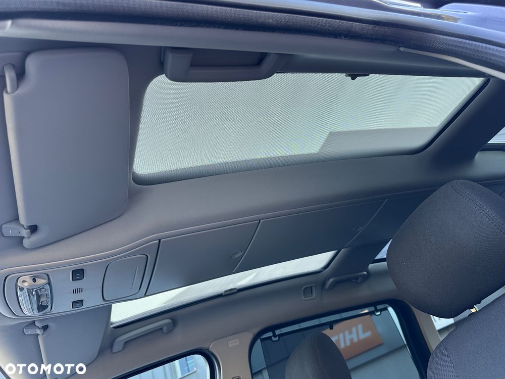 Ford Galaxy 2.0 TDCi DPF Business Edition - 24