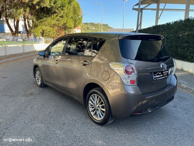 Toyota Verso 1.6 D-4D Comfort - 7