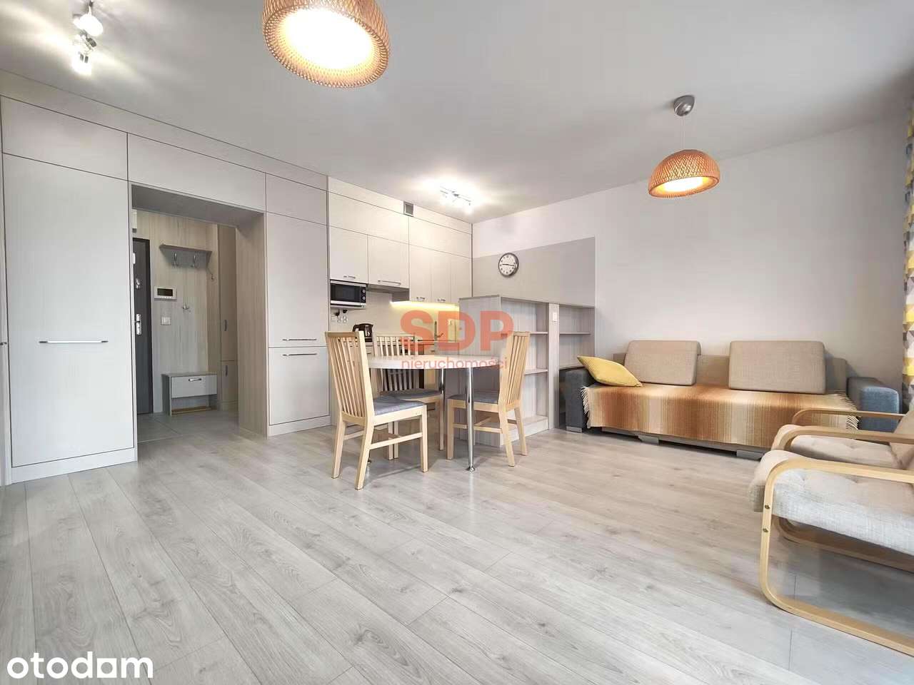 Kawalerka | 32 m² | Duży balkon | Miejsce parkingowe | Muchobór Wielki