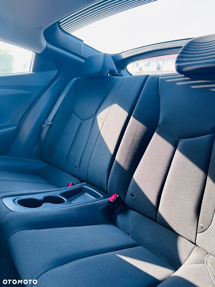 Hyundai Veloster 1.6 Style - 8