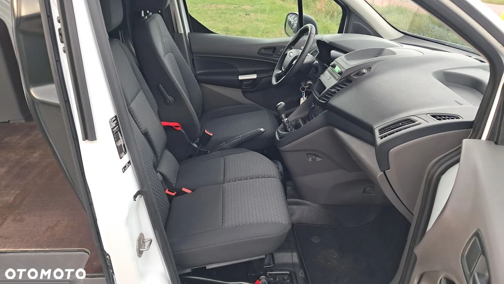 Ford Transit connect - 5