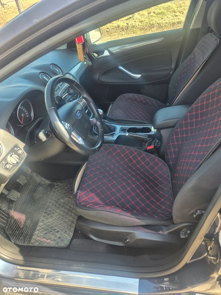 Ford Mondeo 2.0 Trend - 9