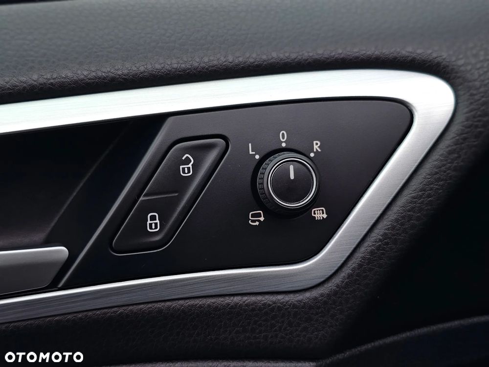 Volkswagen Golf 1.6 TDI BlueMotion Technology Cup - 18