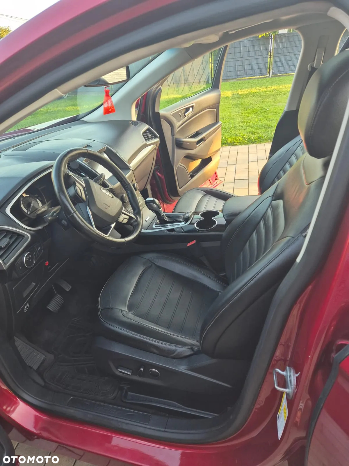 Ford Edge - 16