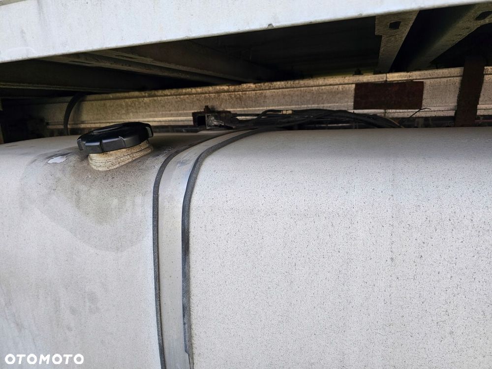 ZBIORNIK PALIWA BAK ALUMINIOWY 200x67x61 300 IVECO TRAKKER STRALIS 800 L - 6