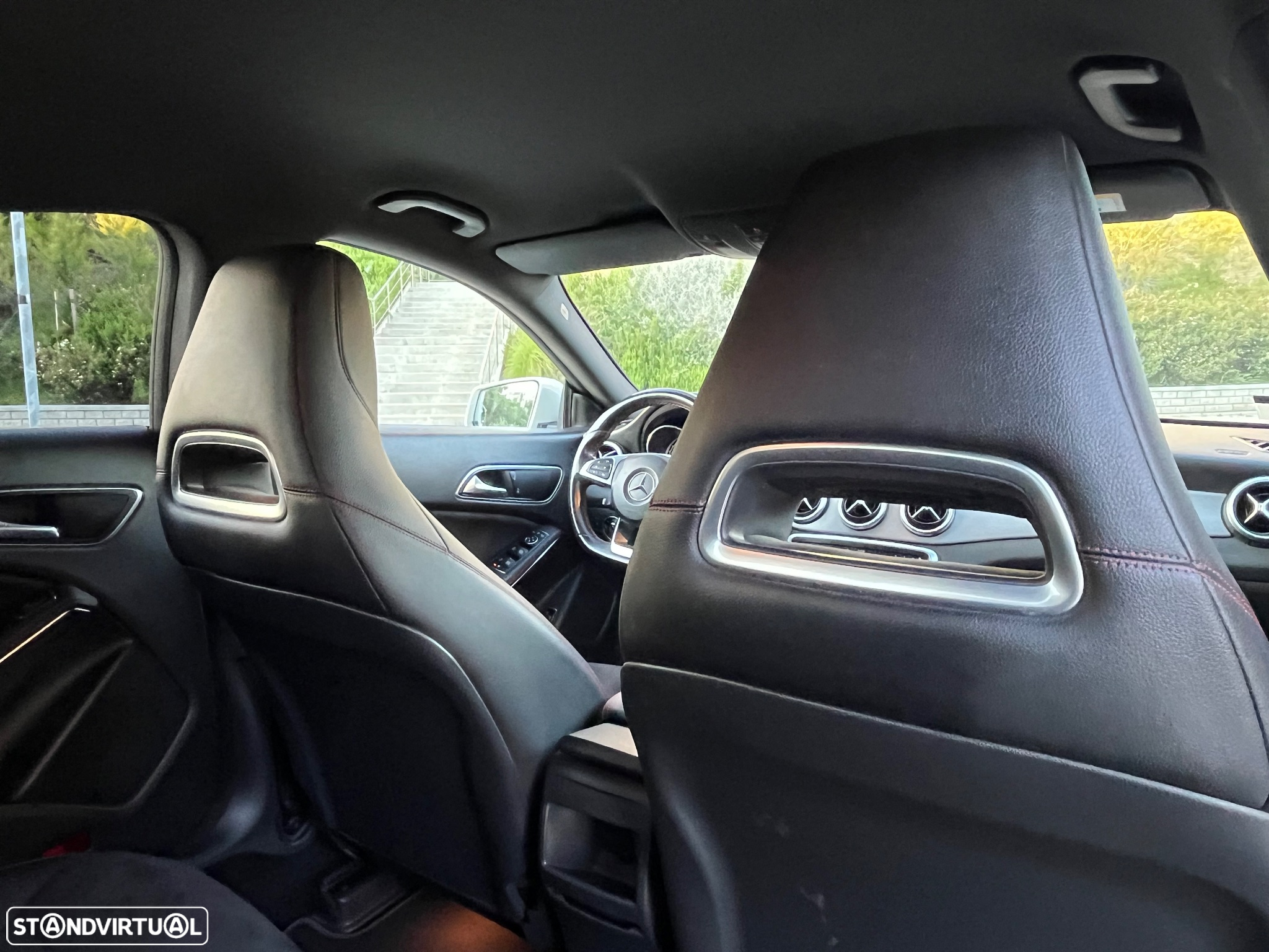 Mercedes-Benz CLA 180 d AMG Line - 33