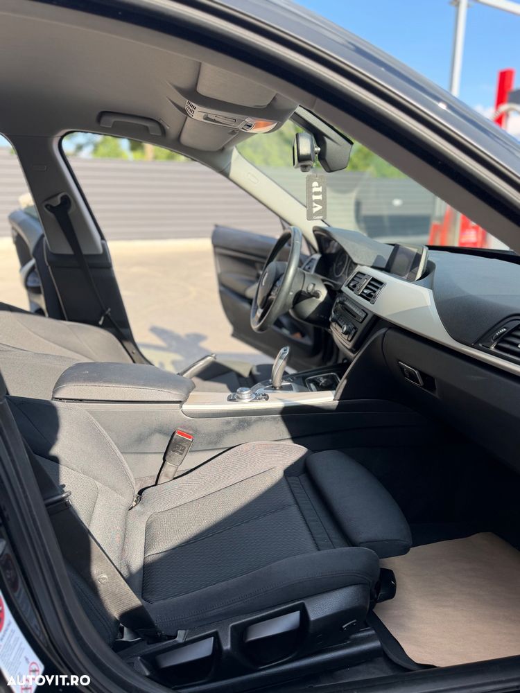 BMW Seria 3 320d xDrive Aut. - 8