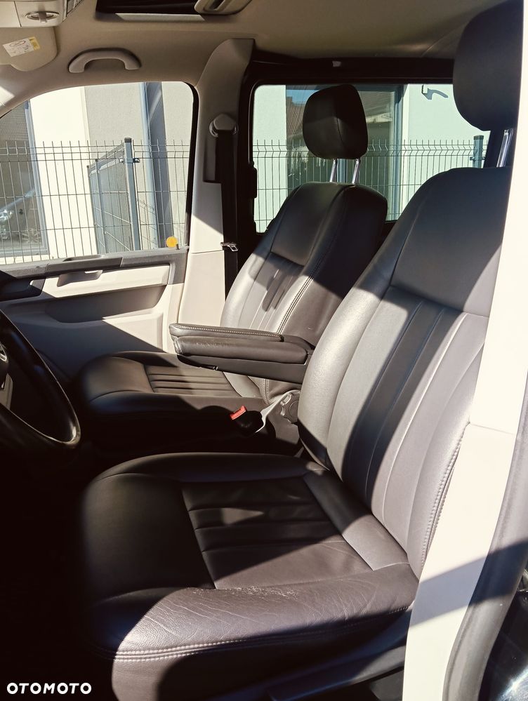 Volkswagen Transporter DSG Lang - 11