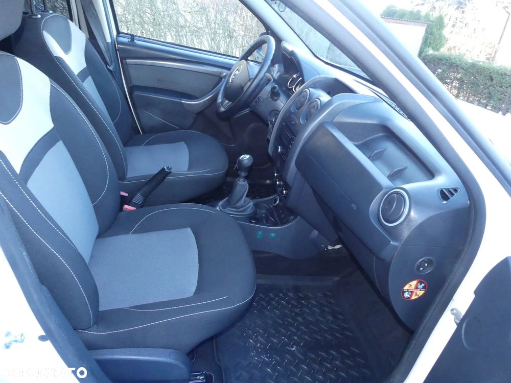 Dacia Duster 1.6 SCe Ambiance 4x4 S&S - 29