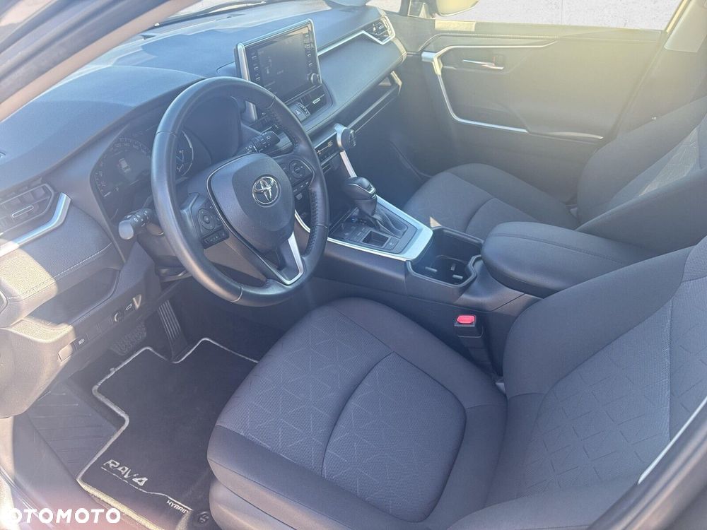 Toyota RAV4 - 12