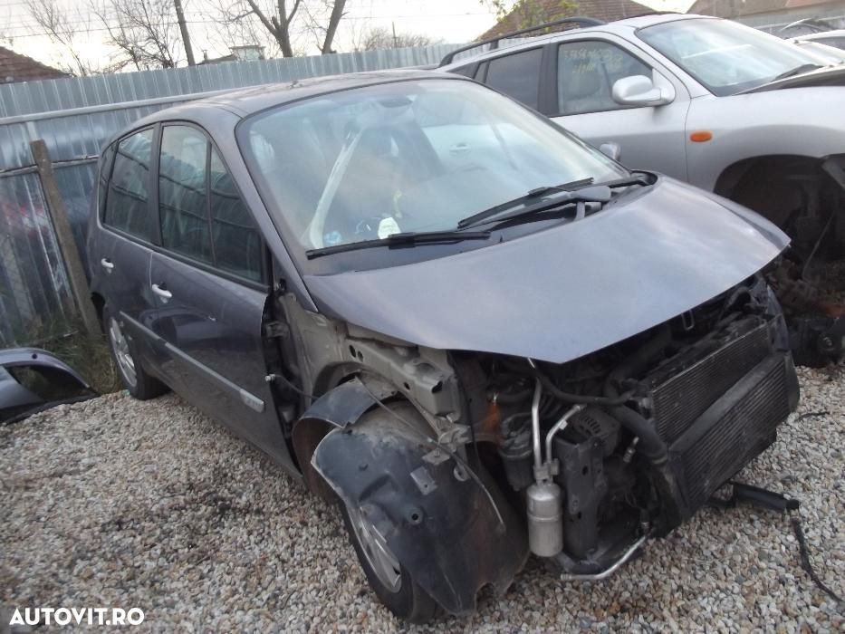Dezmembrez Renault Scenic 2 1.9dci 6+1 viteze 2003-2008 Dezmembrari - 1