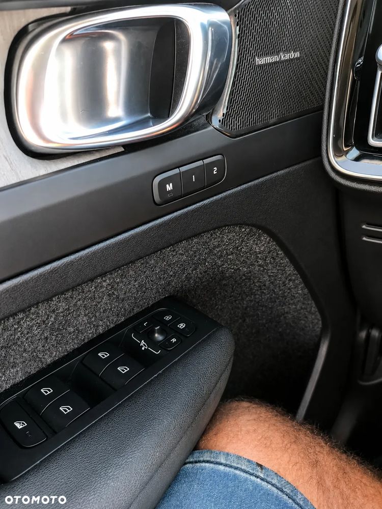 Volvo XC 40 B5 AWD Ultimate Dark - 30