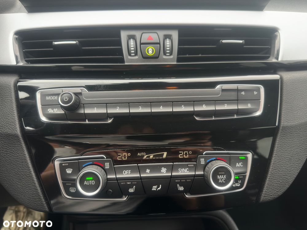 BMW X1 xDrive18d Sport Line - 35