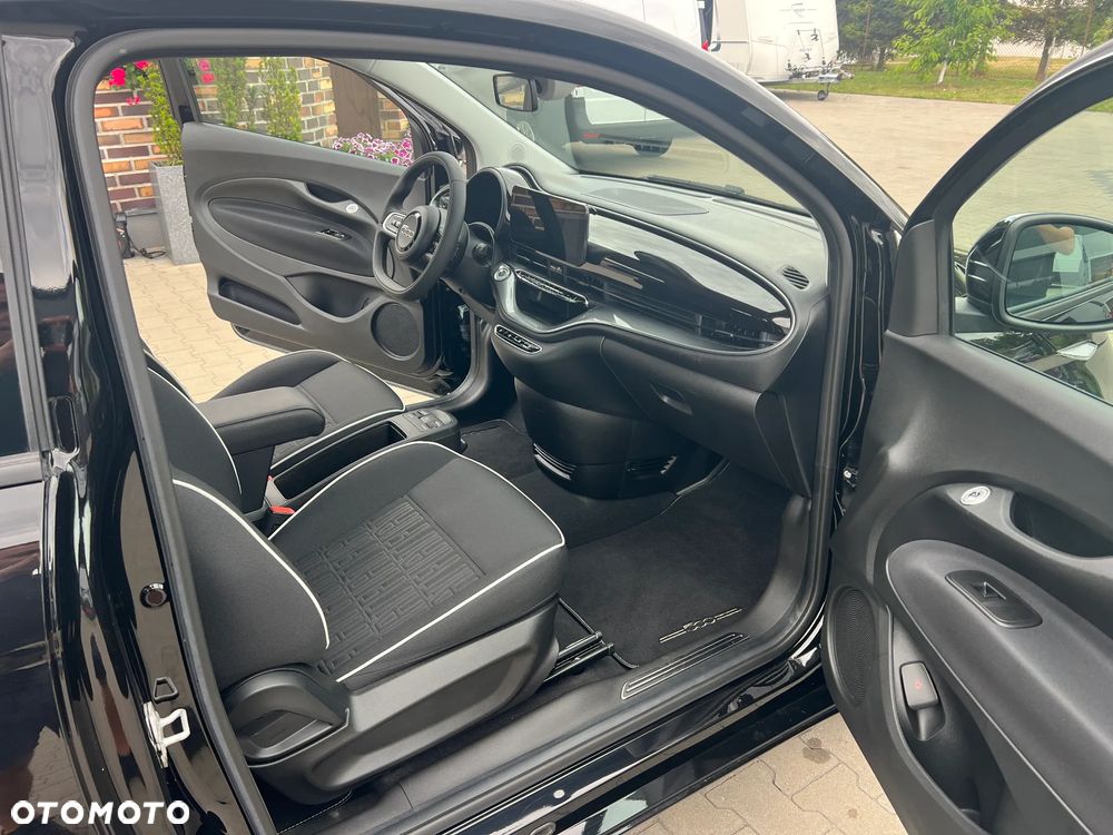 Fiat 500e - 16