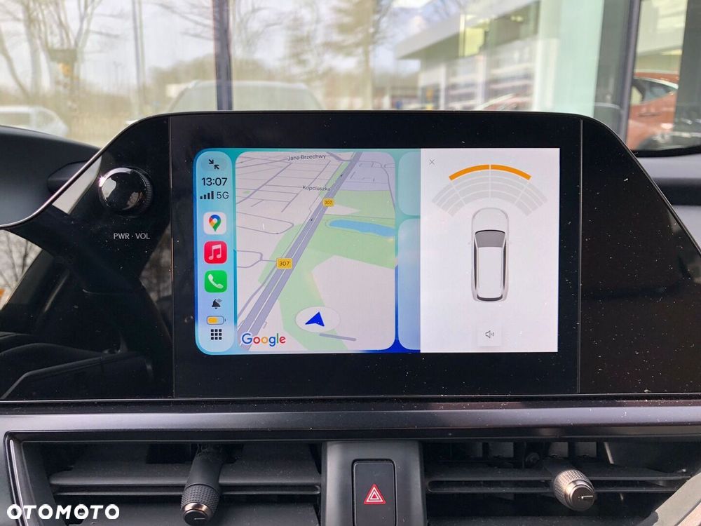 Lexus UX 250h GPF F Sport Design 2WD - 17