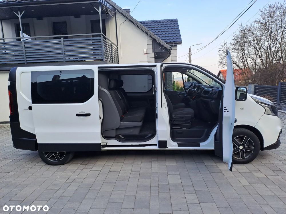 Opel Vivaro - 11