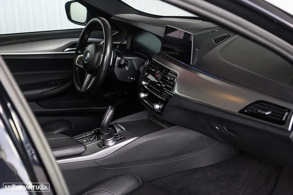 BMW 530 e iPerformance Pack M - 55