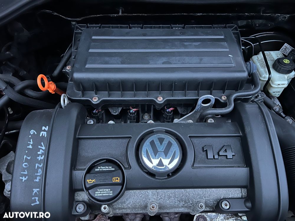 Volkswagen Golf 1.4 Comfortline - 12