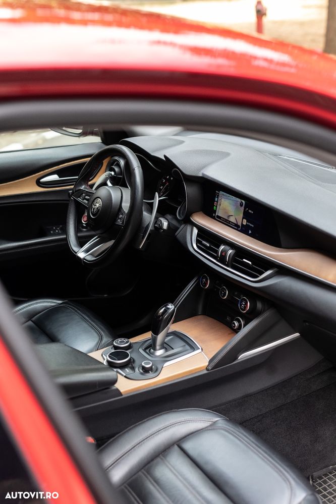 Alfa Romeo Stelvio - 11