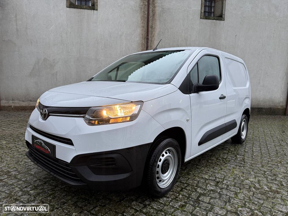 Toyota PROACE CITY 1.5 D COMFORT 102 CV 3 LUG - 9