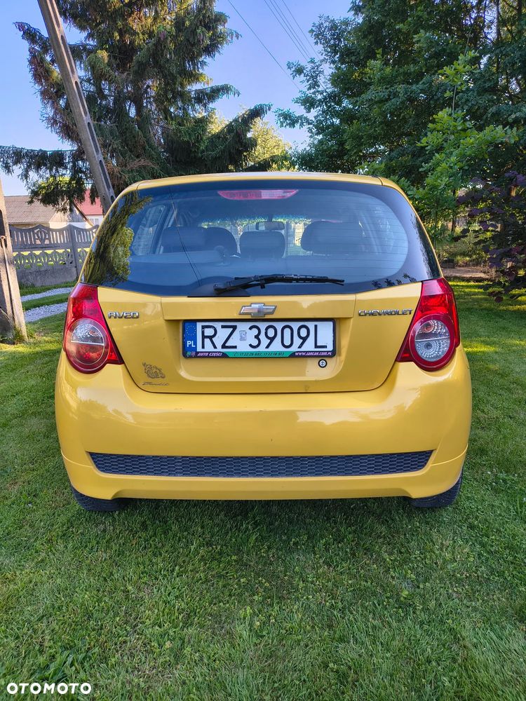 Chevrolet Aveo - 9