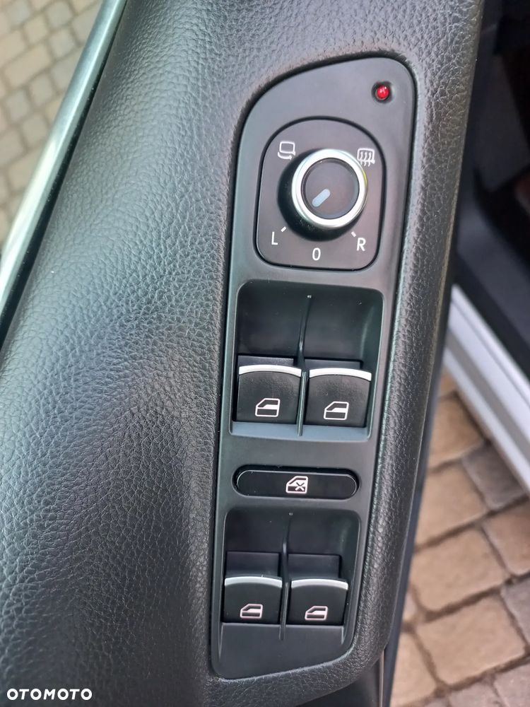 Volkswagen Tiguan 2.0 TDI DPF 4Motion DSG Sport & Style - 39