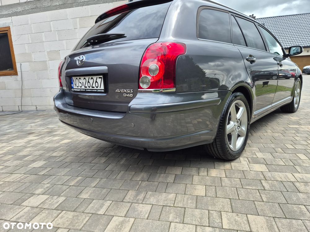 Toyota Avensis 2.2 D-CAT Sol plus NAVI - 9