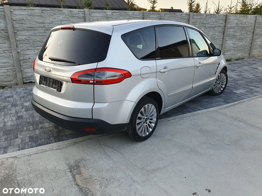 Ford S-Max - 9