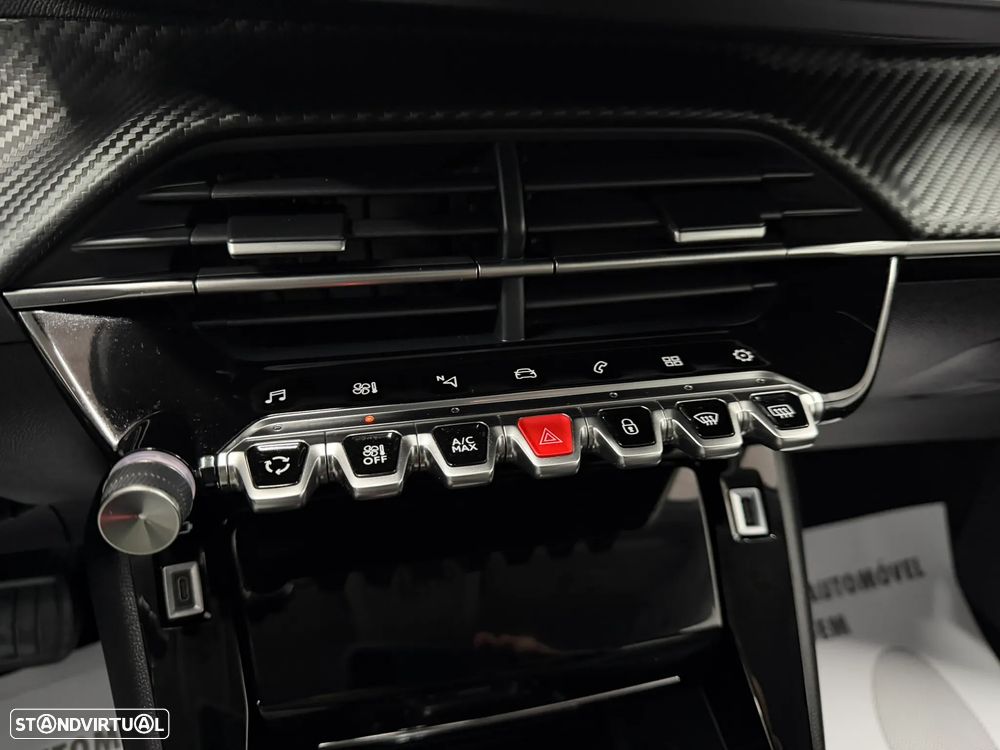 Peugeot 208 PureTech 100 EAT8 Allure - 18