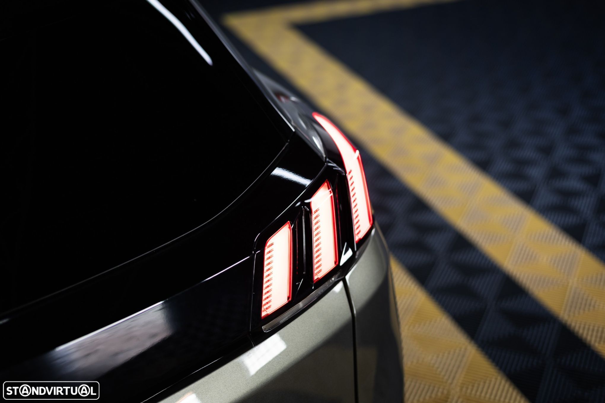 Peugeot 3008 1.5 BlueHDi Allure EAT8 - 11