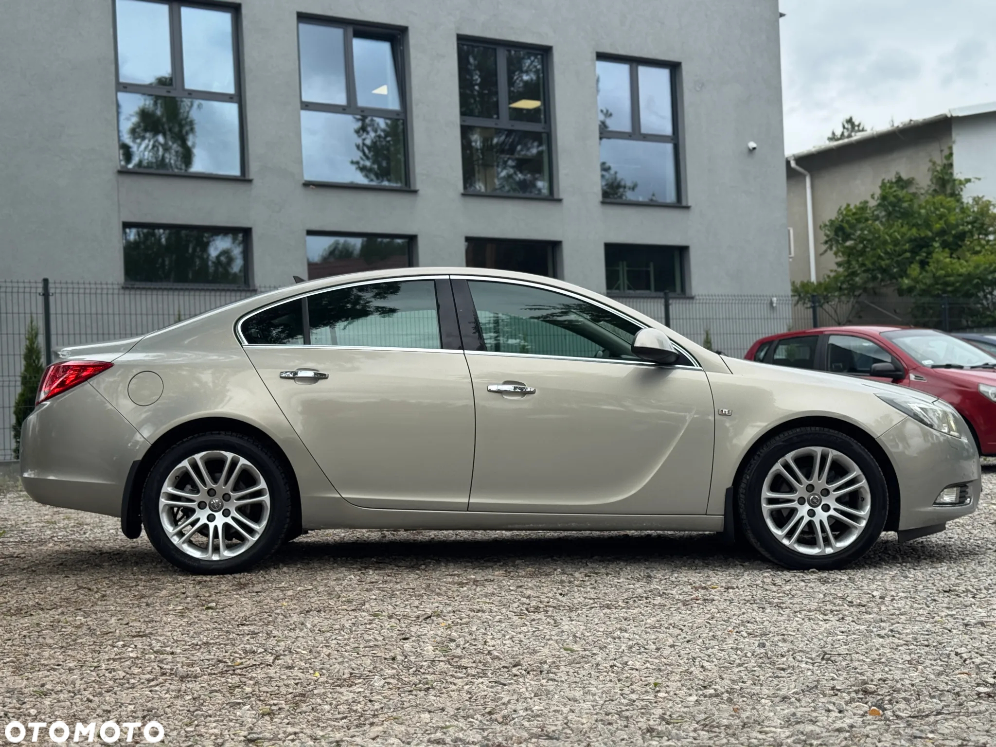 Opel Insignia 1.8 Sports Tourer Cosmo - 12