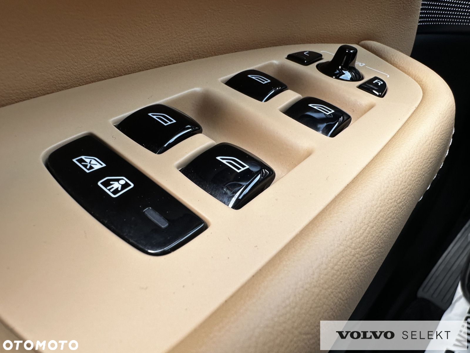 Volvo XC 90 - 21