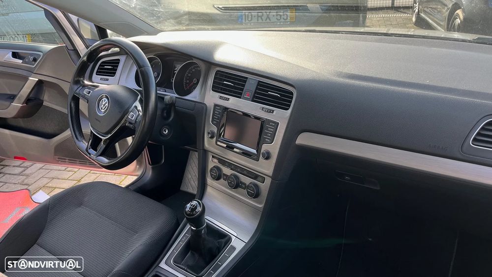 VW Golf 1.6 TDi Edition - 28