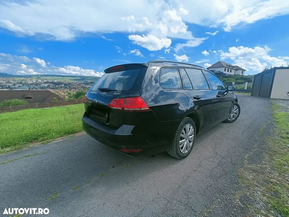 Volkswagen Golf 1.6 TDI BMT Comfortline - 8