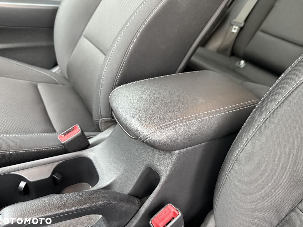 Hyundai i30 1.4 T-GDI DCT YES!+ - 24