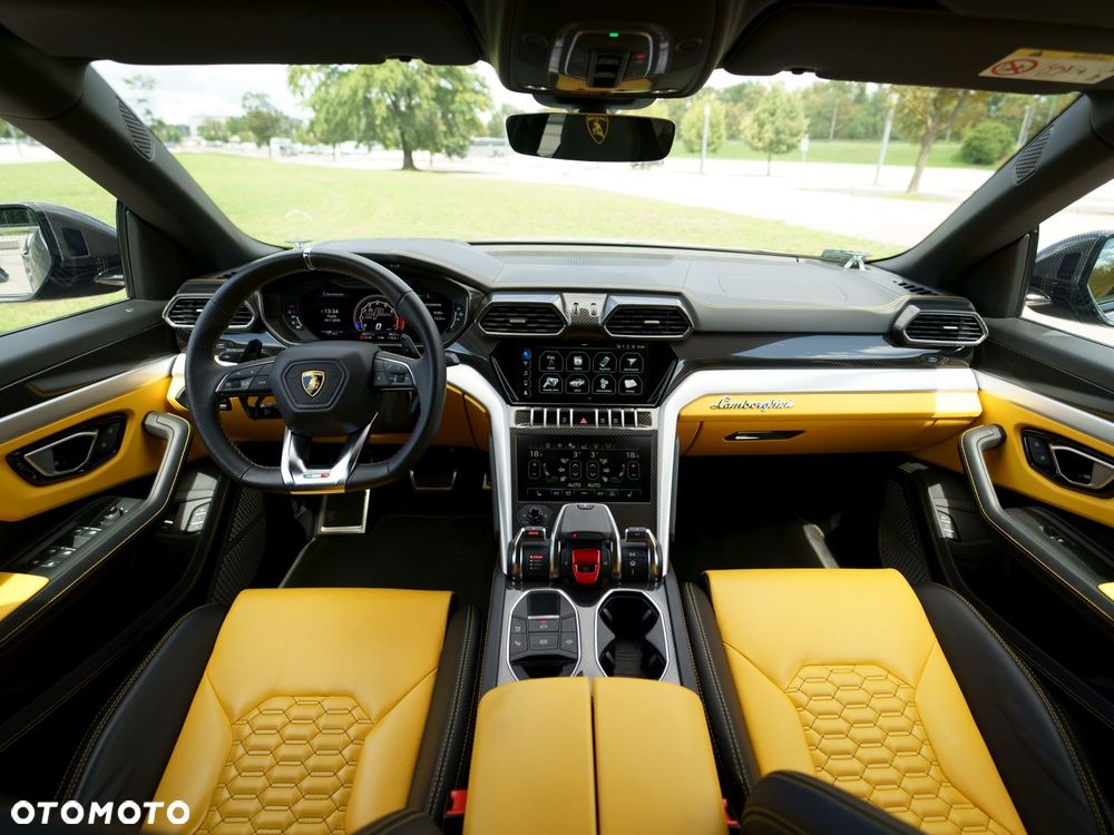 Lamborghini Urus - 18