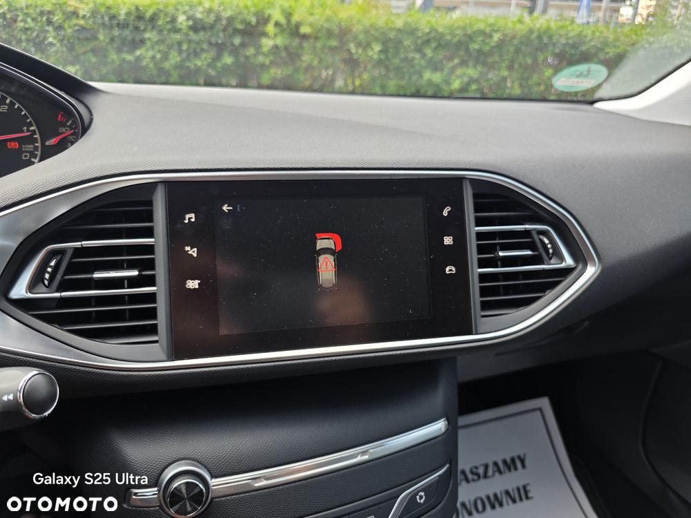 Peugeot 308 BlueHDi 130 Stop & Start Allure Pack - 12
