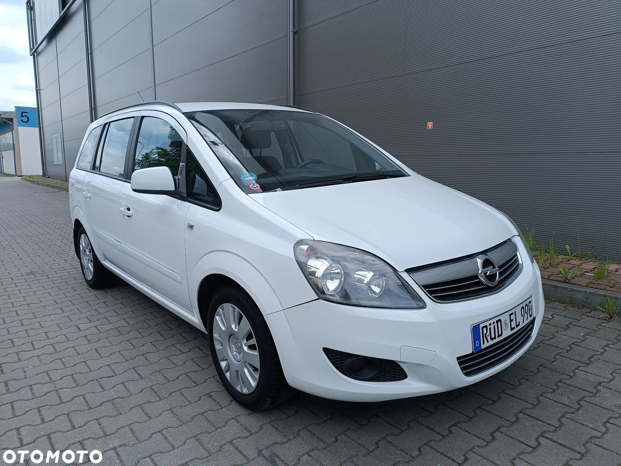 Opel Zafira 1.6 ECOFLEX Family - 1