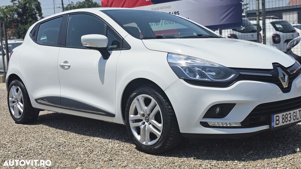 Renault Clio - 17