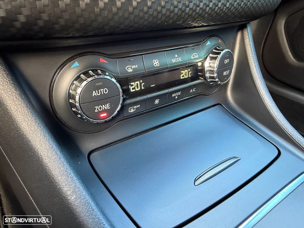 Mercedes-Benz A 45 AMG 4-Matic - 30