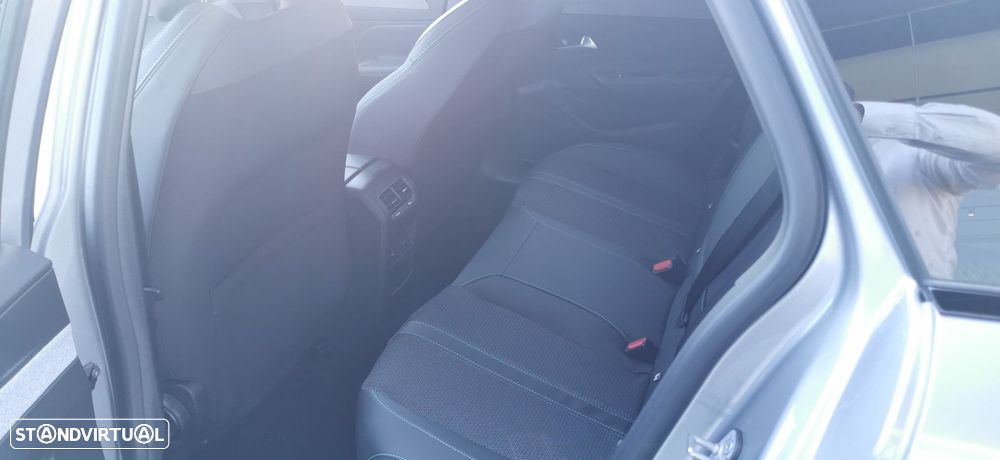 Peugeot e-308 SW 54 kWh Allure - 14
