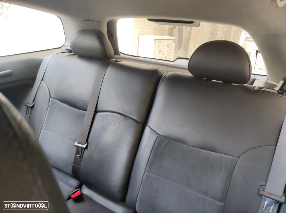 Honda Civic 1.6 ES Exclusive - 4