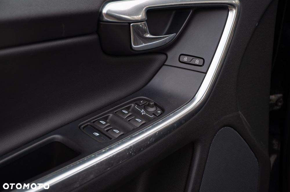 Volvo XC 60 D4 Summum - 38