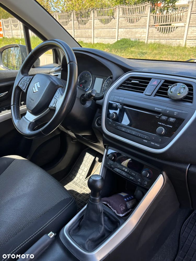 Suzuki SX4 1.6 Premium - 5